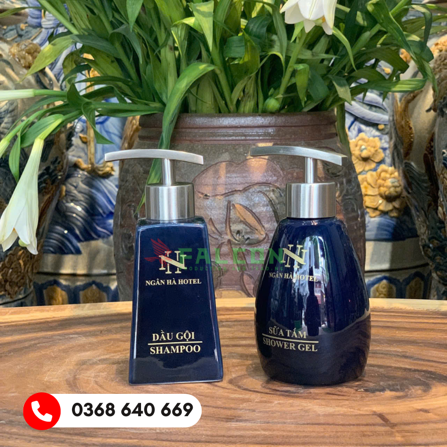 Bình đựng dầu gội sữa tắm gốm sứ vòi inox