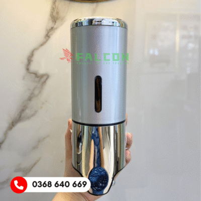 lo-dung-nuoc-rua-tay-dau-goi-gan-tuong-trong-khach-san