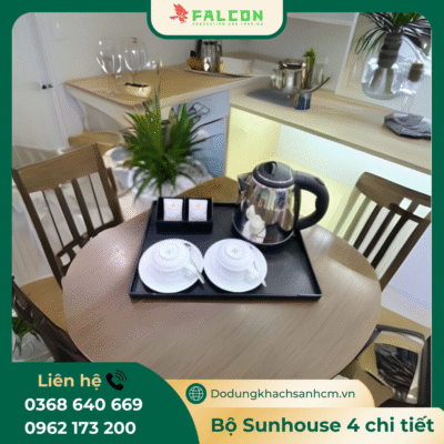 Bộ combo gồm 4 chi tiết bao gồm ấm siêu tốc, khay, 2 bộ tách trà, khay đựng trà cafe.