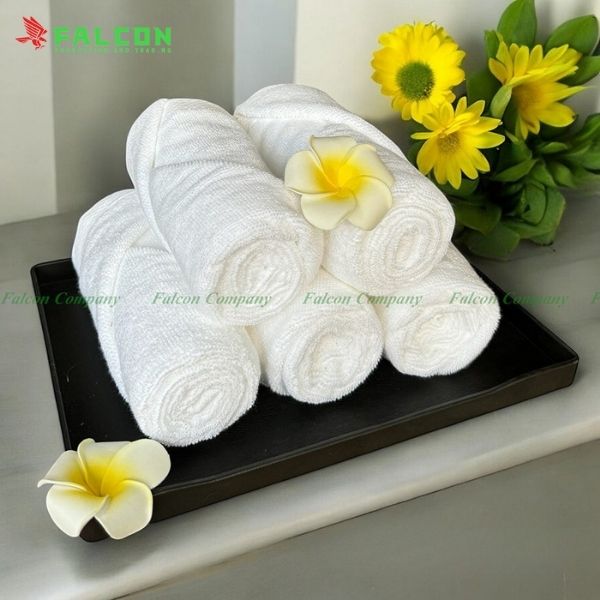 Khăn trắng khách sạn bền đẹp, dày dặn